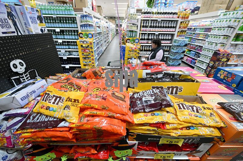 NY: Halloween Candy Fill Store Shelves As 'Spooky' Holiday Approaches