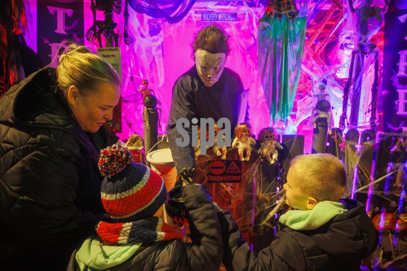 10/29/2025 - Gary McPhee's Halloween themed home in Tullycarnet, Belfast which is raising money for The Children's Cancer Unit Charity. Picture date: Wednesday October 29, 2025. (Photo by Liam McBurney/PA Images/Alamy Images/Sipa USA) *** US Rights Only ***