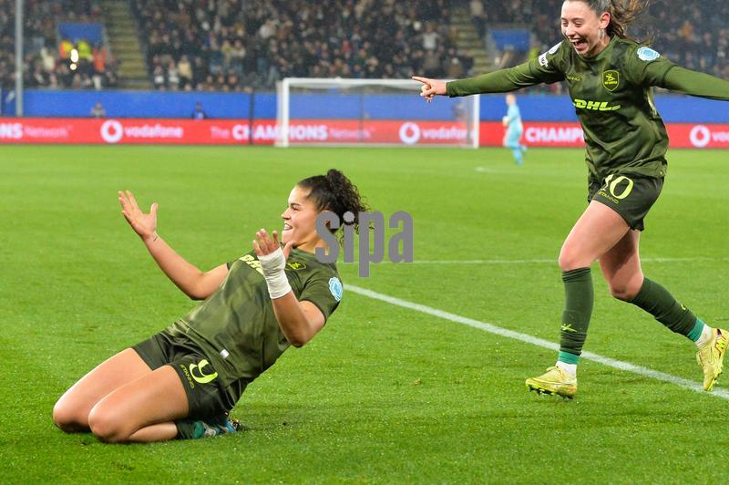 OHL Women's Jada Conijnenberg celebrates after scoring during a soccer match between Oud-Heverlee Leuven Women and Italian AS Roma, Thursday 20 November 2025 in Leuven, game 4 (out of 6) in the league phase of the UEFA Women's Champions League competition. BELGA PHOTO JILL DELSAUX (Photo by JILL DELSAUX/Belga/Sipa USA)