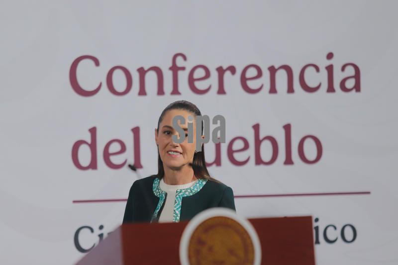 Mexico: Mexico’s President Claudia Sheinbaum Holds Briefing