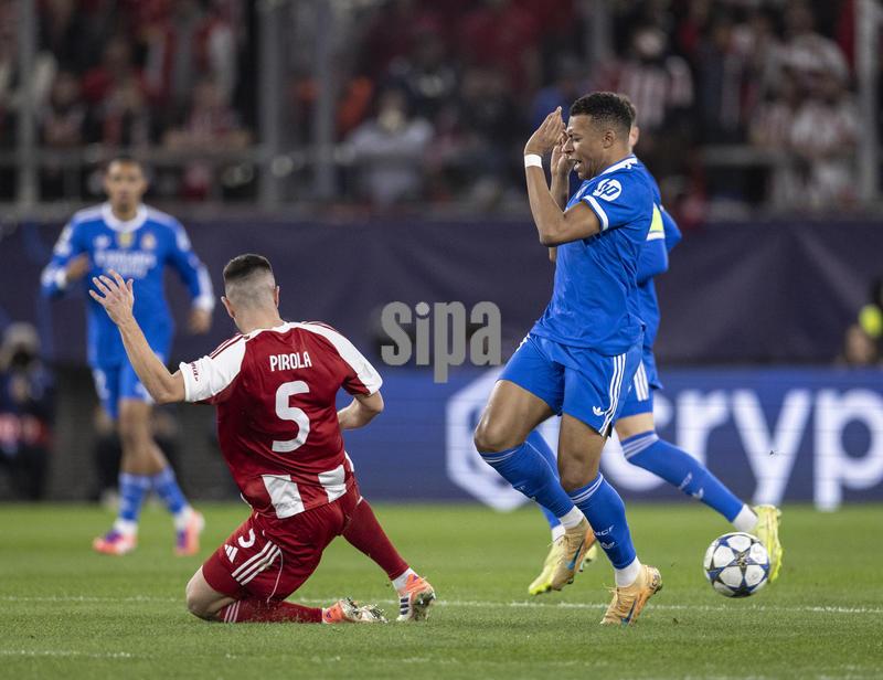 Olympiacos v Real Madrid