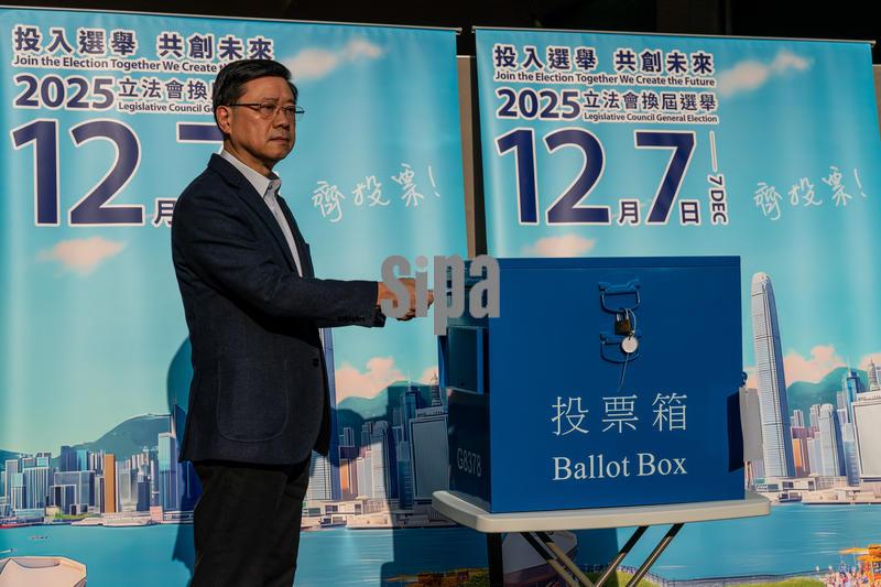 Hong Kong Chief Executive Cast Ballot in Legislative Council Election