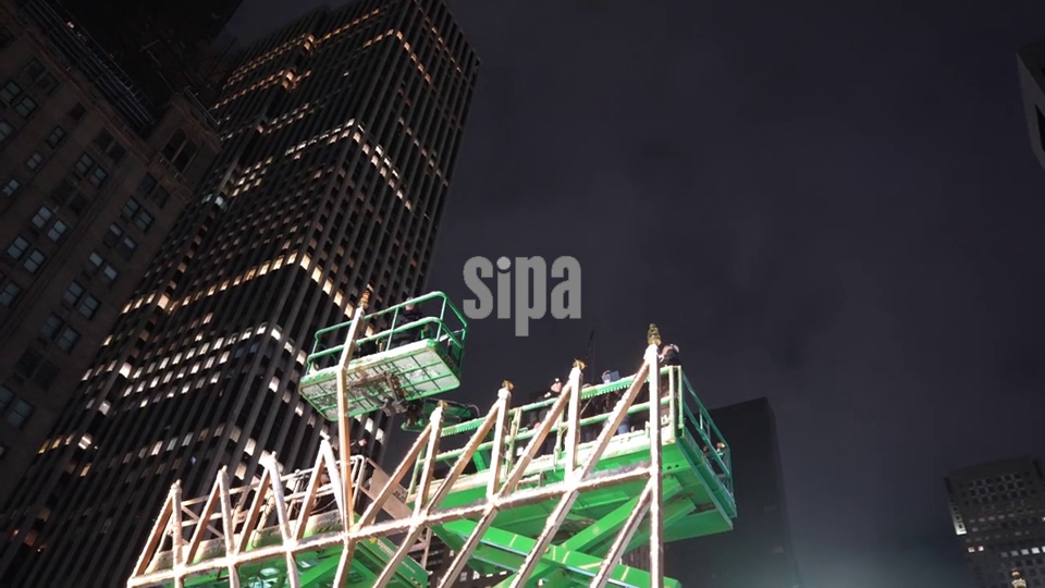 The World's Largest Menorah Lighting on the First Night of Hanukkah