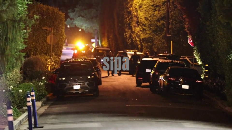 Los Angeles. Rob and Michele Reiner Found Dead Inside Their Home.