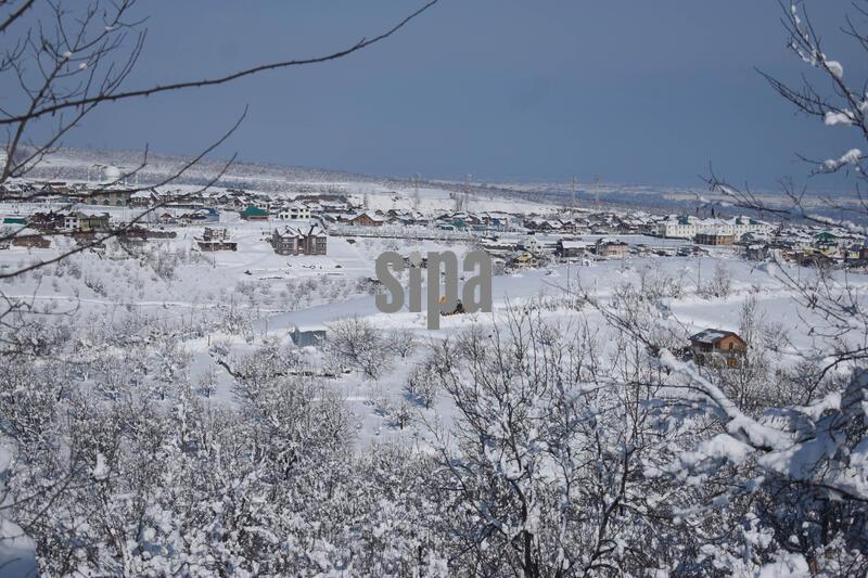 India: Heavy Snowfall Hits Jammu and Kashmir