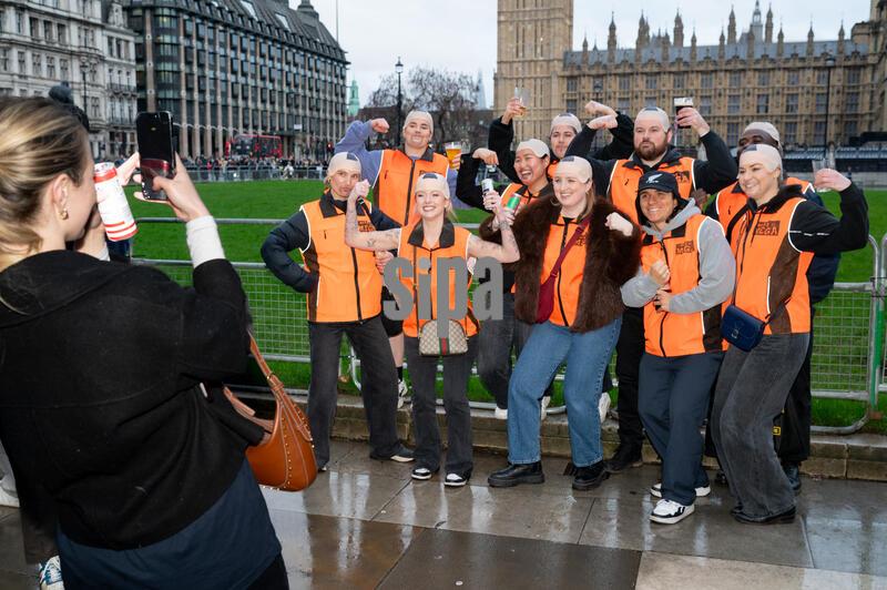 Kiwis in London mark Waitangi Day with celebratory pub crawl in UK - 07 Feb 2026