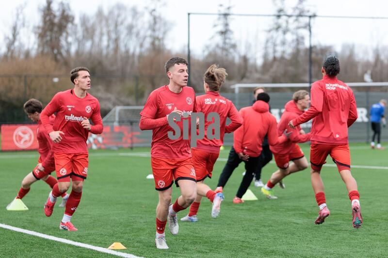 Netherlands: Jong Almere City vs Barendrecht