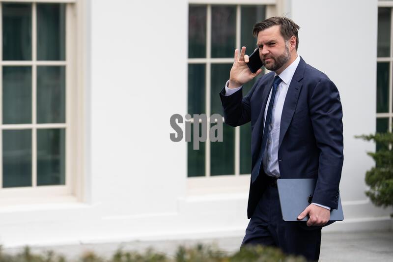 DC: Vice President JD Vance arrives to the White House