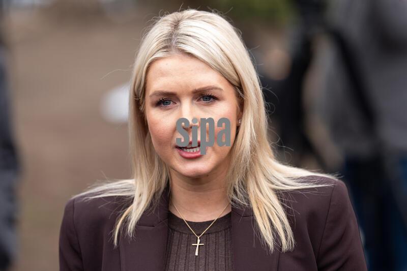 DC: Karoline Leavitt speaks to reporters outside White House