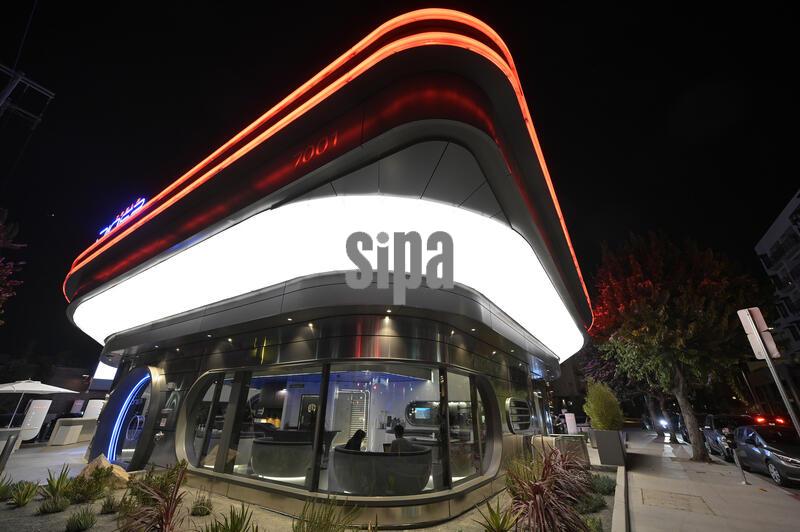 CA: Tesla Diner in Los Angeles