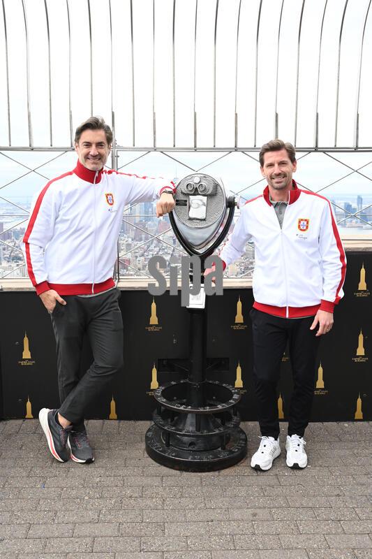 NY: Portuguese Football Legends Vitor Baía and Adrien Silva Visit The Empire State Building