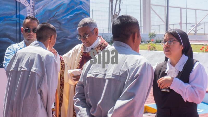 Mexico: Holy Thursday celebration in Queretaro