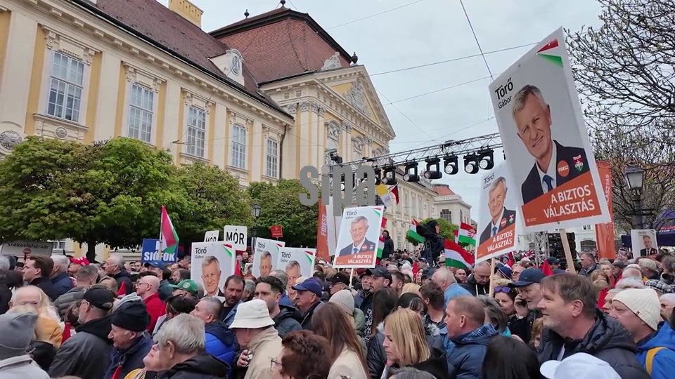 Hungary: Campaigns for parliamentary election in Budapest, Hungary
