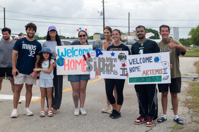 TX: Artemis II Crew Returns to Houston