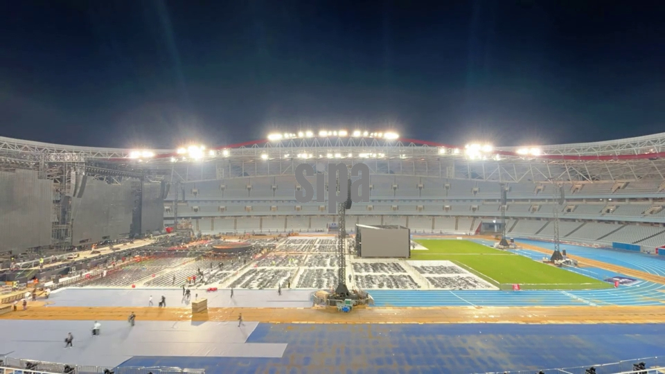 China: Concert venue converted to football stadium in Nanchang