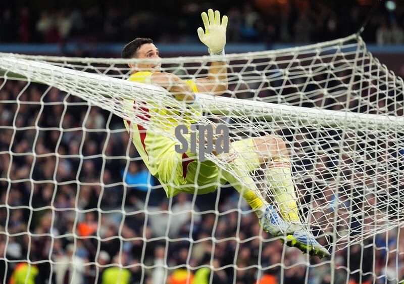 5/7/2026 - Aston Villa goalkeeper Emiliano Martinez celebrates the win after the UEFA Europa League match at Villa Park, Birmingham. Picture date: Thursday May 7, 2026. (Photo by Mike Egerton/PA Images/Alamy Images/Sipa USA) *** US Rights Only ***