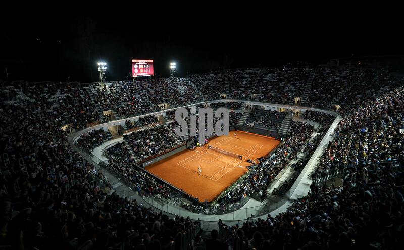 (260508) -- ROME, May 8, 2026 (Xinhua) -- Photo taken on May 7, 2026 shows the general view of the women's singles second round match between Aryna Sabalenka of Belarus and Barbora Krejcikova of the Czech Republic at the WTA Italian Open in Rome, Italy. (Xinhua/Wang Kaiyan) (Photo by Xinhua/Sipa USA)