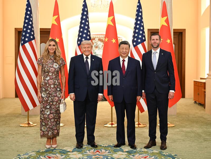 (260514) -- BEIJING, May 14, 2026 (Xinhua) -- Chinese President Xi Jinping holds a banquet to welcome U.S. President Donald Trump on his state visit to China at the Great Hall of the People in Beijing, capital of China, May 14, 2026. (Xinhua/Li Xiang) (Photo by Xinhua/Sipa USA)