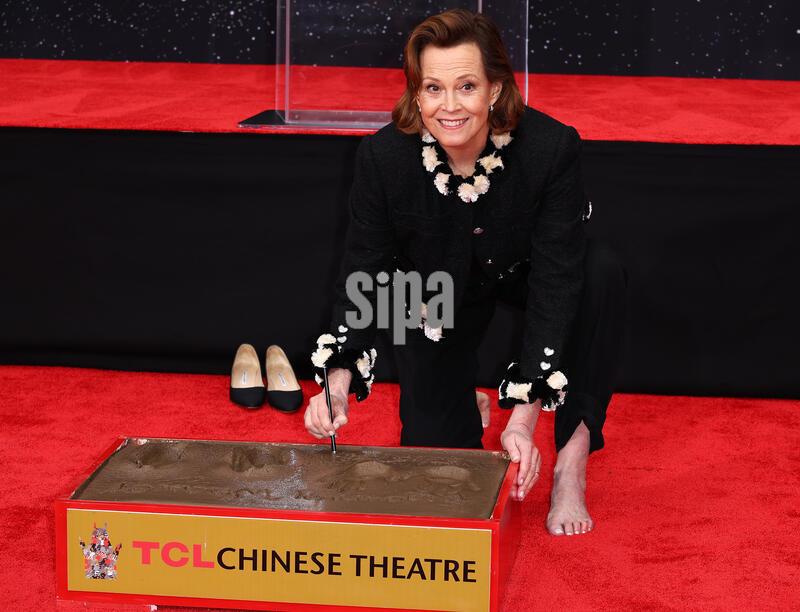 Sigourney Weaver arrives at Sigourney Weaver Hand and Footprint in Cement Ceremony held at the TCL Chinese Theater in Hollywood, CA on Friday, May 15, 2026.(Photo By Juan Pablo Rico/Sipa USA)