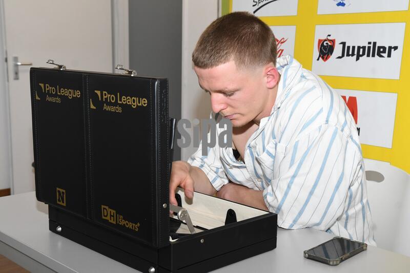 Belgium: BELGIUM SOCCER PRO LEAGUE AWARDS VOTING STVV