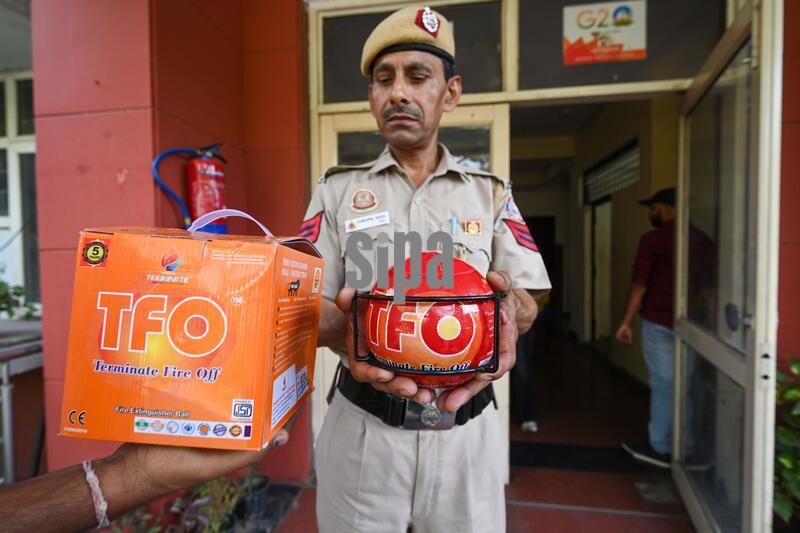 India: Delhi Police Procures Ball-Shaped Fire Extinguishers 