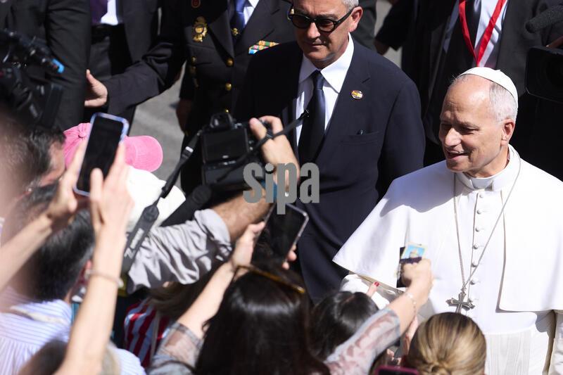 2026-06-08. Pope Leo XIV visits Congress of Deputies in Madrid.