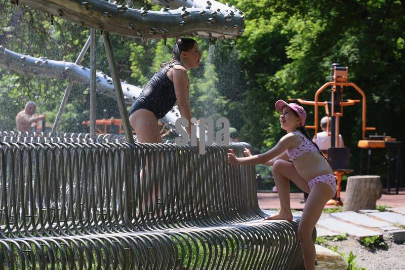 Summer in Kharkiv’s Sarzhyn Yar Park