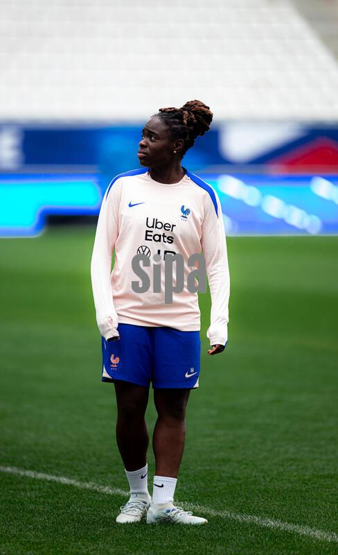 FIFA Women's World Cup 2027 Qualifiers - France vs Republic of Ireland - Alpes Stadium
