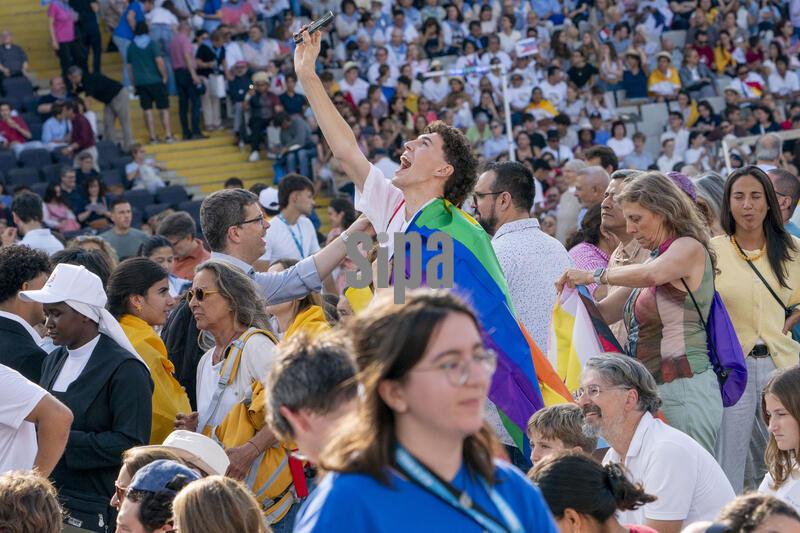 Spain: Pope Leo XIV presides over a prayer vigil at the Lluis Companys Olympic Stadium on Montjuic hill
