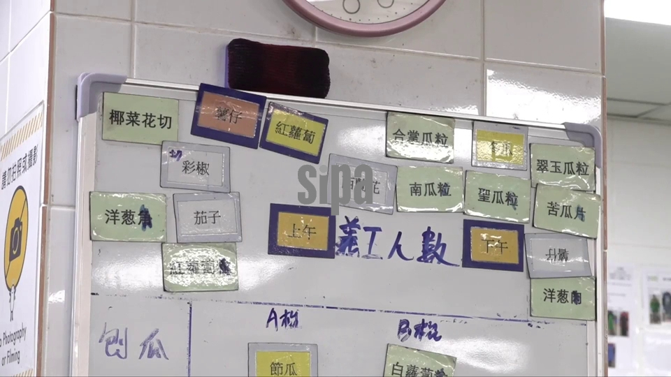 China: Hong Kong's Food Angel delivers 34 mln free meals over 15 years