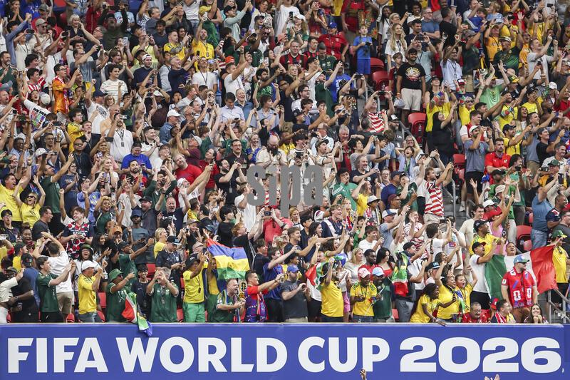 The crowd reacts to South Africa midfielder Teboho Mokoena (4) scores a goal during the second half of the FIFA World Cup 2026 match against Czechia at Atlanta Stadium in Atlanta, Georgia on June 18, 2026. (Photo by Kindell Buchanan/Sipa USA)