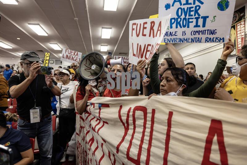 A town hall meeting with elected officials and
Boyle Heights residents impacted by a weeklong fire at a cold-storage
warehouse, building operator Lineage Logistics.
Boyle Heights residents protest during the town hall.
7/9/2026 Los Ángeles, CA., USA
(Photo by Ted Soqui/Sipa USA)