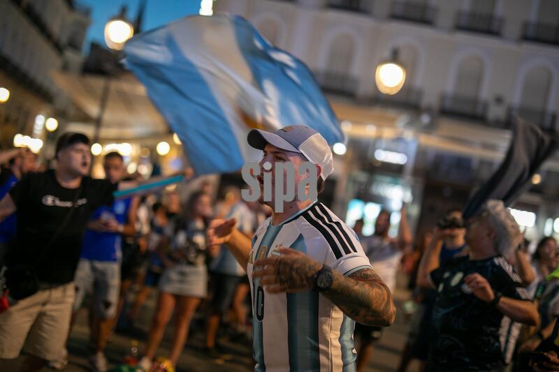 Argentine Fan Gathering in Madrid