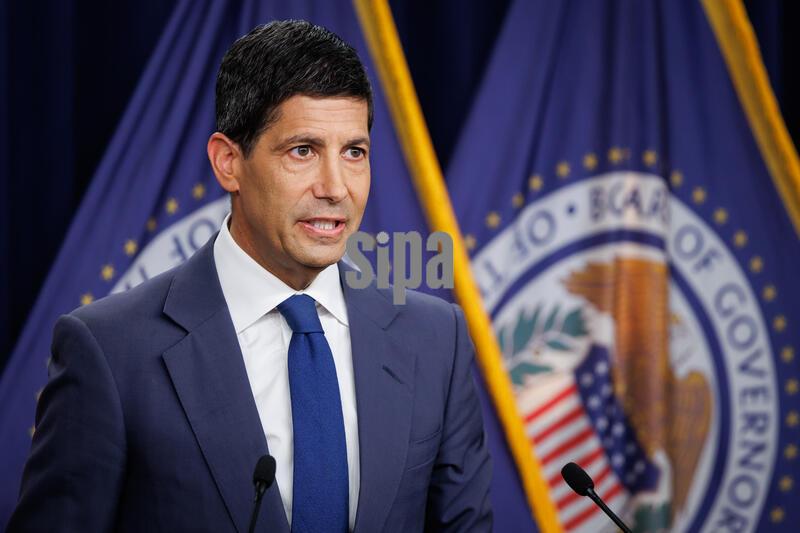 DC: Federal Reserve Holds Interest Rates Steady as Support for an Increase Grows