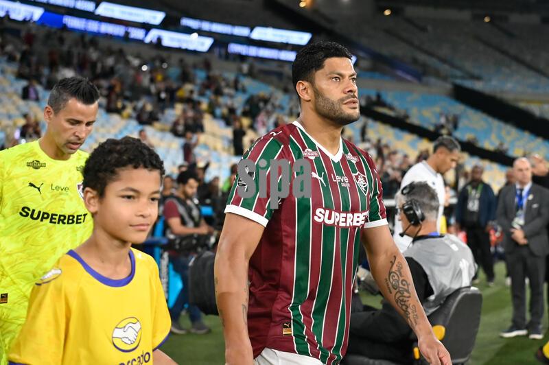 FLUMINENSE X INDEPENDIENTE RIVADALVIA