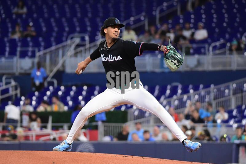 MLB: Miami Marlins vs Pittsburgh Pirates