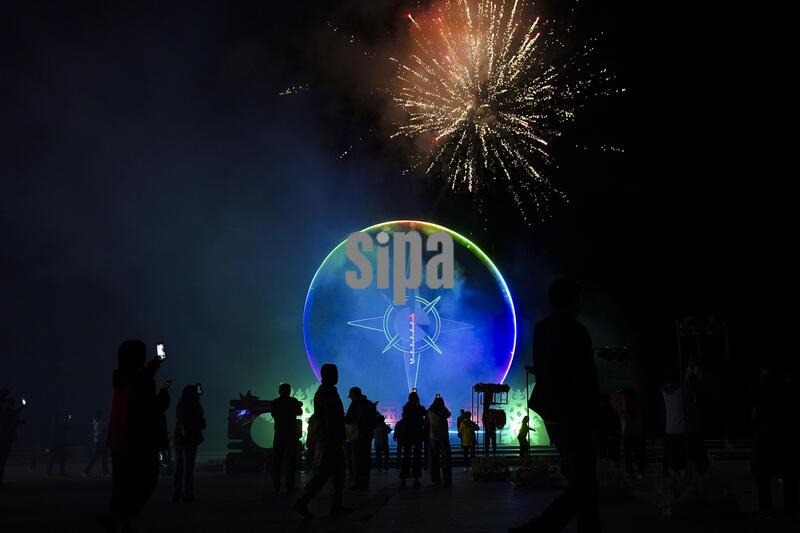 (260821) -- BEIJING, Aug. 21, 2026 (Xinhua) -- Tourists visit Qixing Square in Beiji Village, Mohe, northeast China's Heilongjiang Province, Aug. 19, 2026. (Xinhua/Na Yuqi) (Photo by Xinhua/Sipa USA)