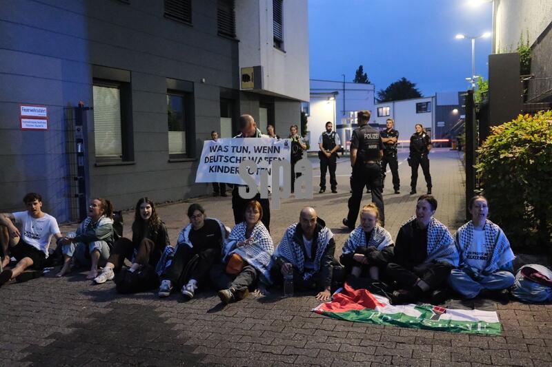 Activists Blockade Rheinmetall Facility in Bonn