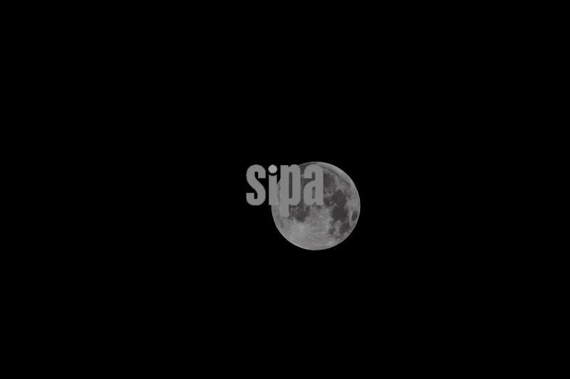 Lunar Eclipse “Blood Moon” Over Fribourg