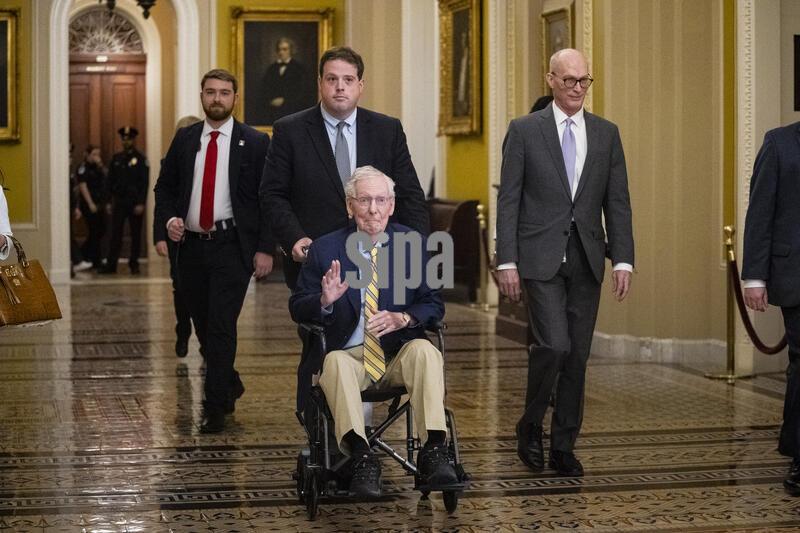 DC: U.S. Congress, Senator McConnell Returns to Capitol After Absence