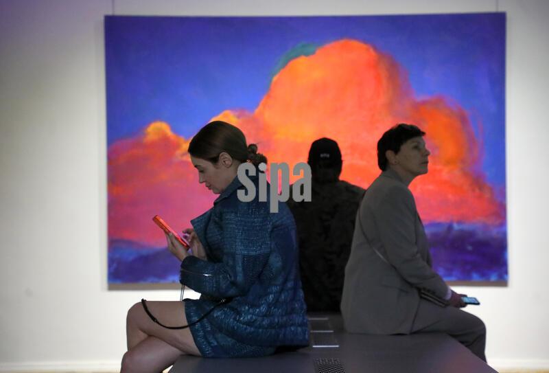 Visitors attend the "Light and Colour" exhibition by Ukrainian artist Anatoly Kryvolap, a member of the National Academy of Arts of Ukraine and a Shevchenko National Prize laureate, at the Kyiv National Art Gallery, Kyiv, Ukraine, September 15, 2026. The exhibition marked the conclusion of a series of cultural events organised to celebrate Kryvolap’s 80th birthday. (Photo by Yuliia Ovsiannikova/Ukrinform) (Photo by Ukrinform/Ukrinform/Sipa USA)
