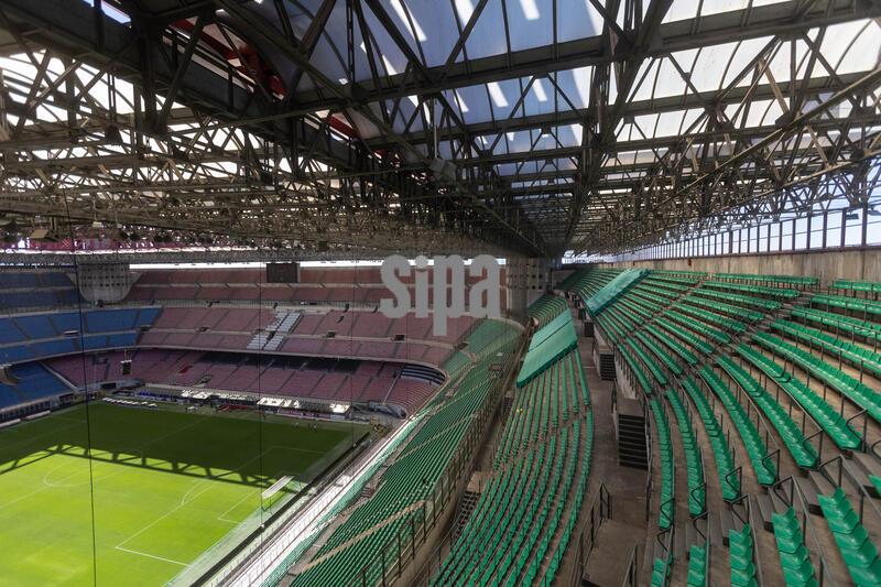 Italy: Skywalk San Siro, Milano