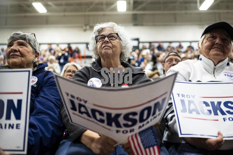 Attendees during a Solidarity Forever Tour campaign event at Biddeford High School, in Biddeford, Maine, US, on Sunday, October 11, 2026. Senator Bernie Sanders is campaigning with the Democratic challenger to the sitting Senator Susan Collins from Maine, a senior Republican legislator. (Graeme Sloan/Sipa USA)