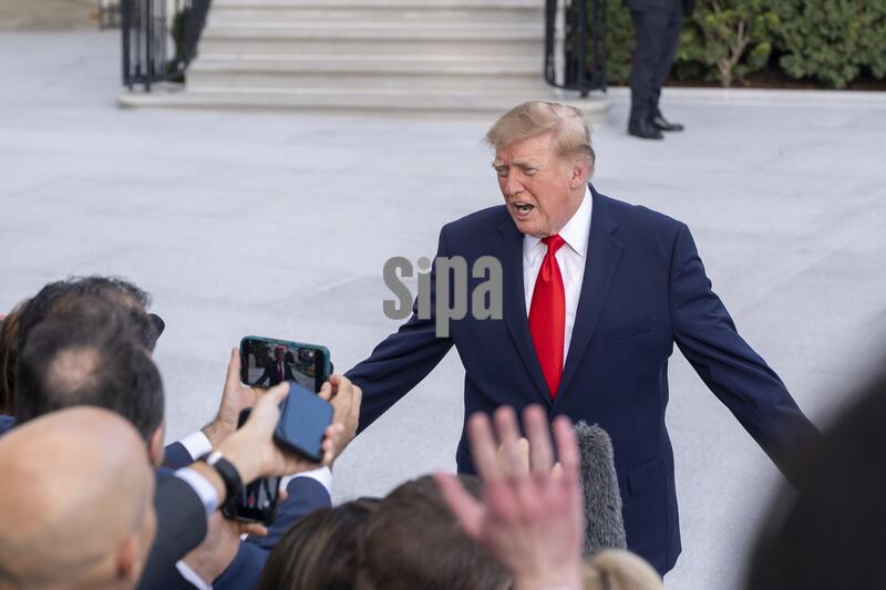Trump Departs the White House in Washington, USA - 12 Oct 26