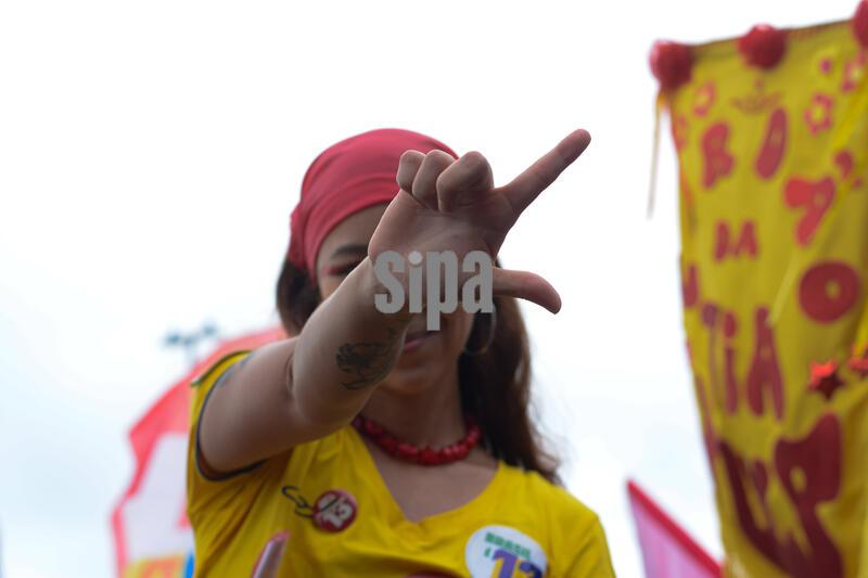 Brazil: Pro-Lula Democracy Rally at Copacabana, Rio de Janeiro
