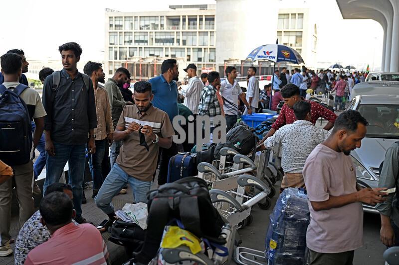 Saudi Arabia-Bound Passengers Stranded at Dhaka Airport, Bangladesh, After Flight Cancellations