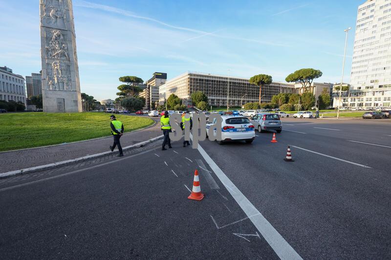 Italy: Fatal Crash in Rome at Piazza Marconi Roundabout in EUR District, Roma