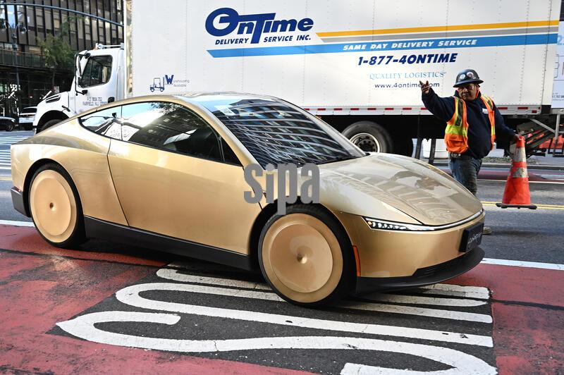 NY: 'Robotaxi' In Spotted In New York City