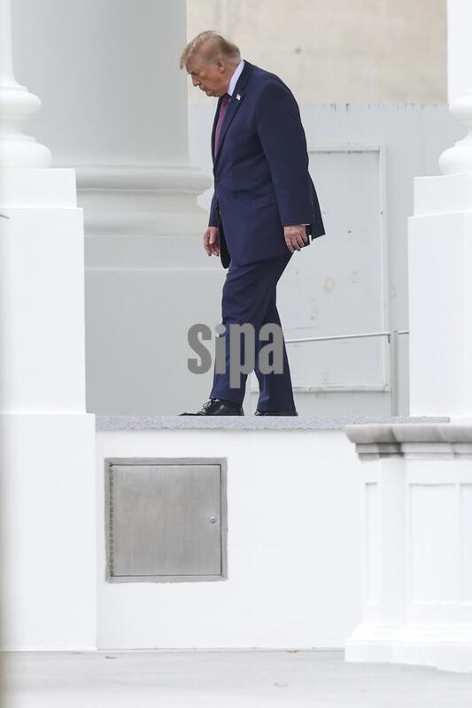 President Trump departs the White House for a midterm election rally in Ohio