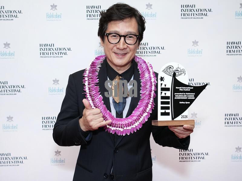 HI: HIFF46 HONOREE GALA: VOYAGERS & VISIONARIES - Inside